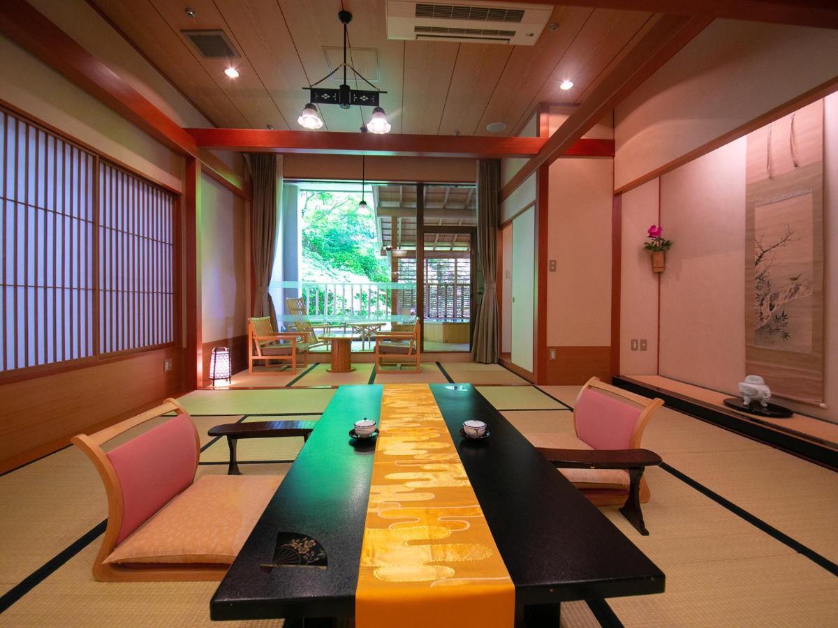 Iwakuni Kokusai Kanko Hotel Екстериор снимка
