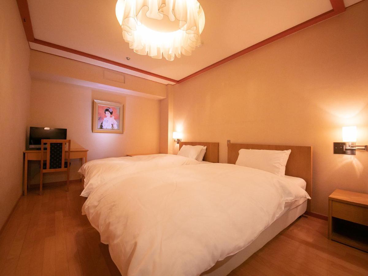Iwakuni Kokusai Kanko Hotel Екстериор снимка
